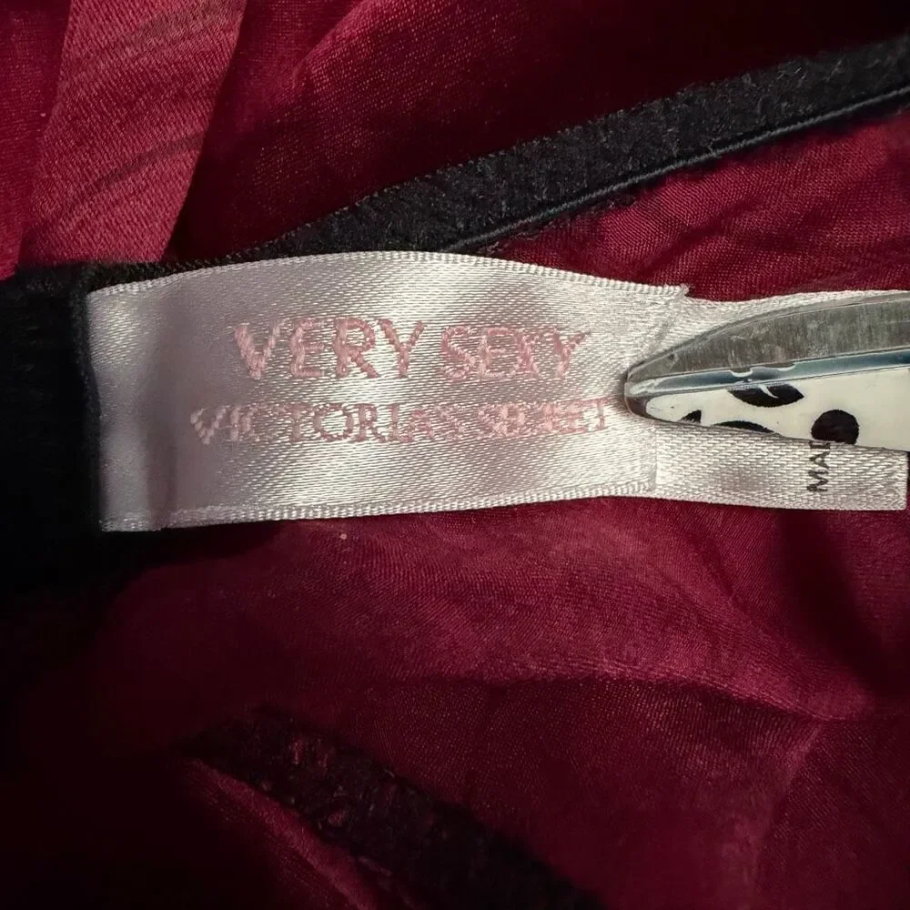 Vintage Victorias Secret Very Sexy 100% Silk Chemise Slip Dress Sz L Coquette